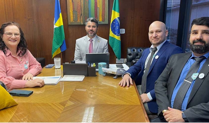 Simero busca apoio no Senado Federal para a Carreira Médica de Estado