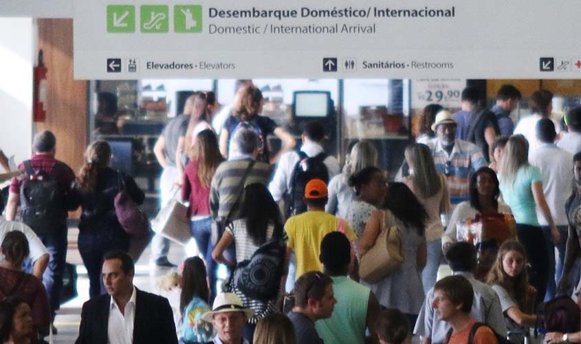 Mais de 100 milhões de passageiros viajaram de avião nos últimos 12 meses