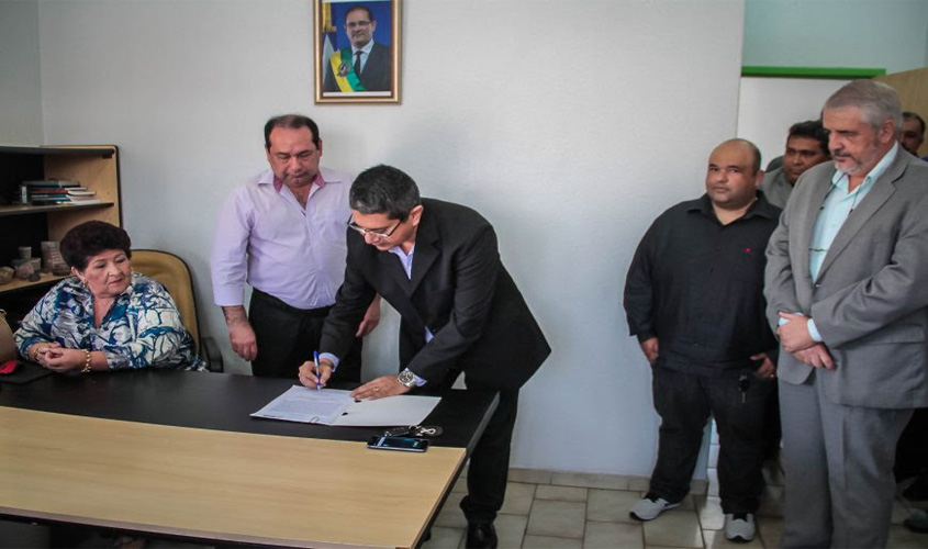 Novo presidente da Companhia de Mineração de Rondônia toma posse