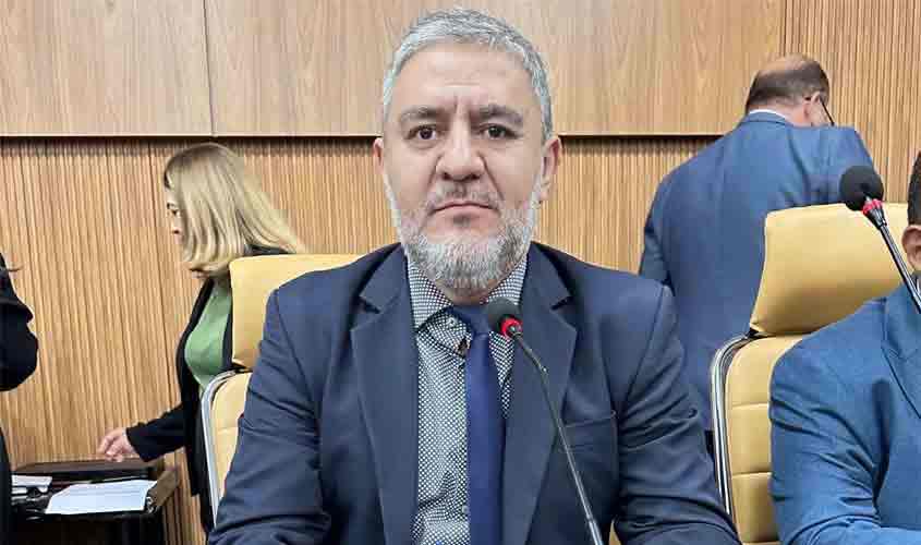 Vereador Fogaça solicita redutores de velocidade em cruzamentos perigosos do Conjunto Jamari, no bairro Três Marias