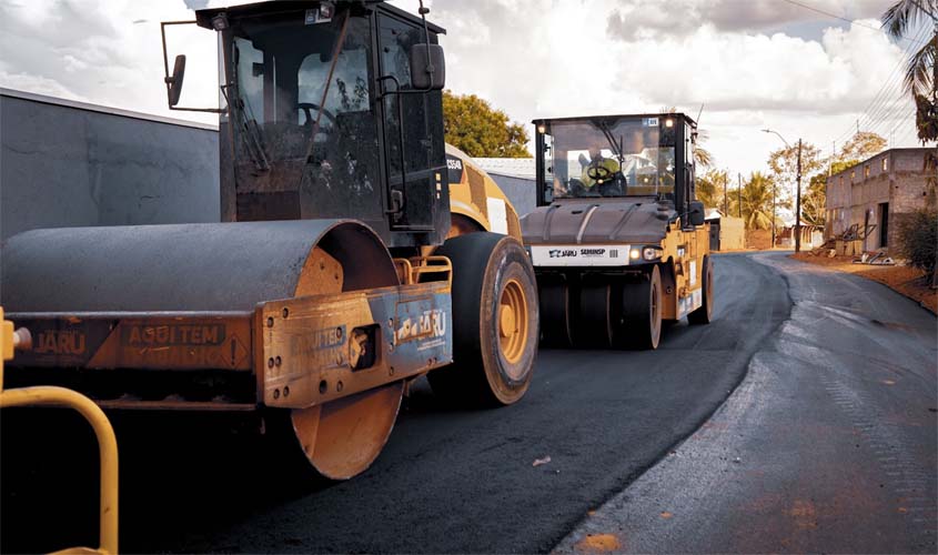 Prefeitura entrega novo trecho da Rua Beira Rio