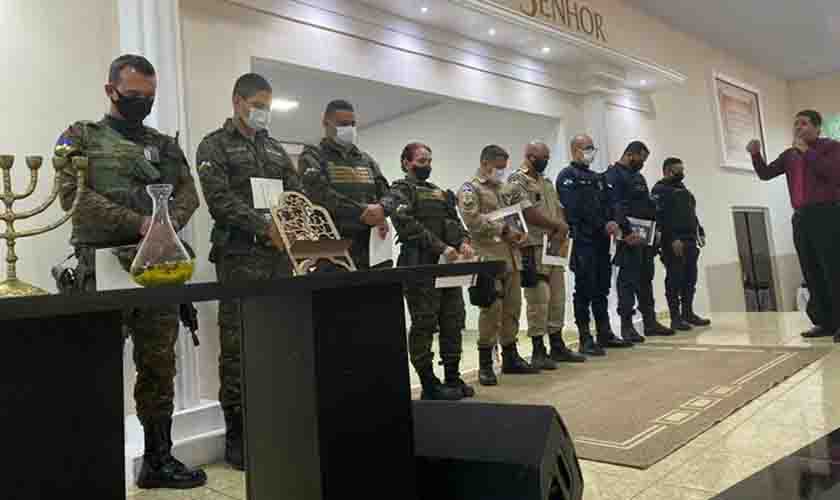 Policiais Militares recebem homenagem em Candeias do Jamari
