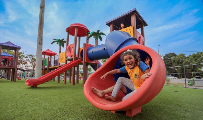 Praça do Conjunto 22 de Dezembro é entregue à população