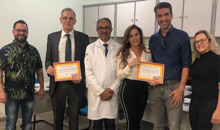 Magistrados de Rondônia entregam materiais de decoração para a festa do Dia das Crianças do Hospital Infantil Cosme e Damião