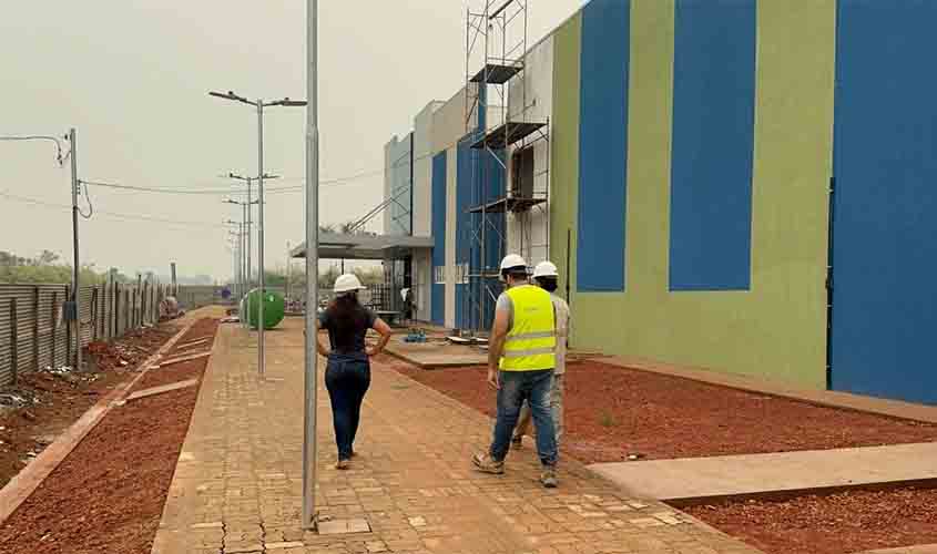 Obras do Hospital Regional chegam a 81% de conclusão, informa Dra. Taíssa