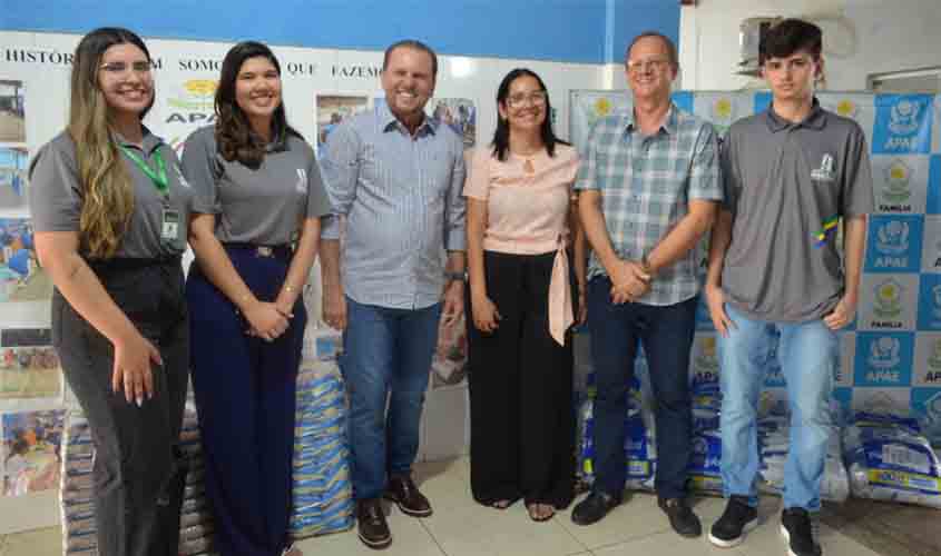 Alimentos arrecadados na Gincana do Conhecimento da Alero são destinados à Apae