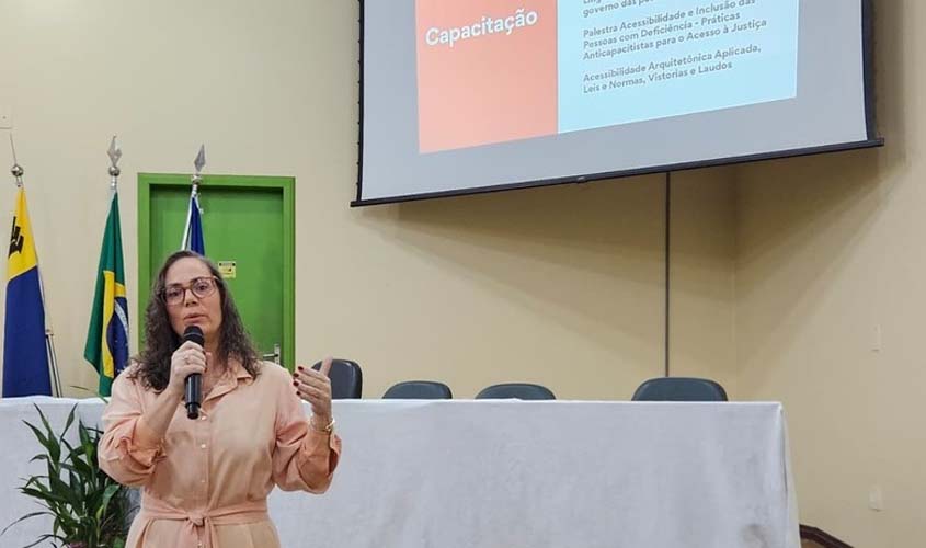 Juíza do TJRO palestra sobre acessibilidade no Setembro Verde