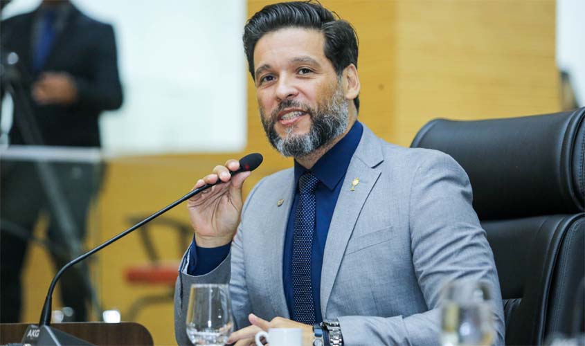 Deputado Camargo autor da lei de assentos preferenciais em RO