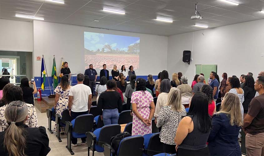 Comitê Estratégico debate Política Estadual de Alfabetização