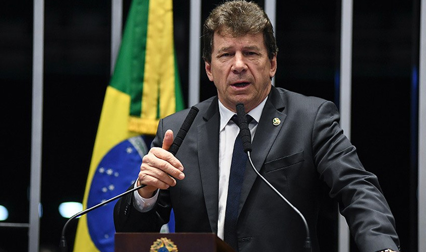 Cassol reassume mandato e parabeniza Bolsonaro e novo governador de Rondônia