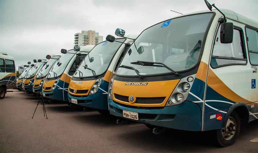 Rondônia recebe 22 micro-ônibus para fortalecimento da assistência social no estado