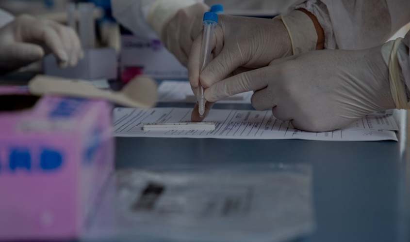 SEMUSA: Capacitação sobre protocolos clínicos de pessoas com HIV
