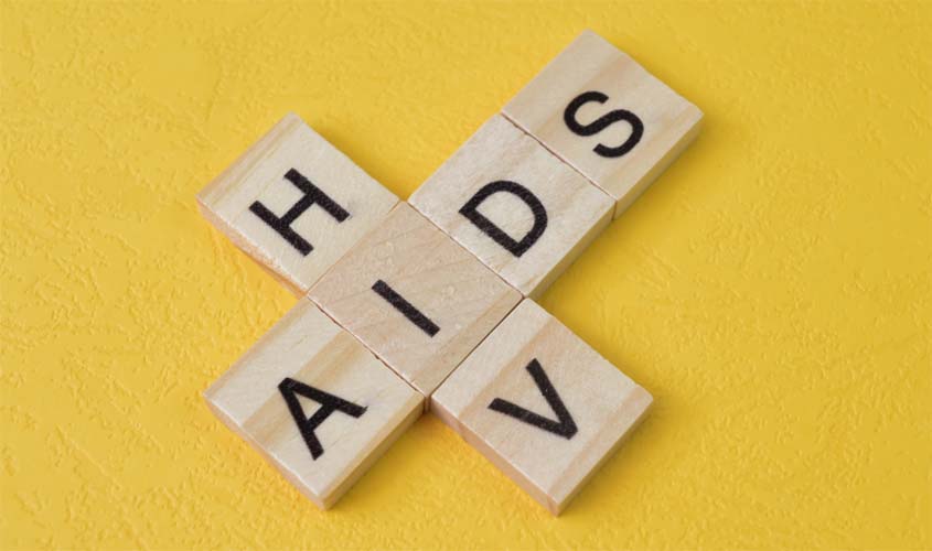 Entenda a diferença entre HIV e Aids