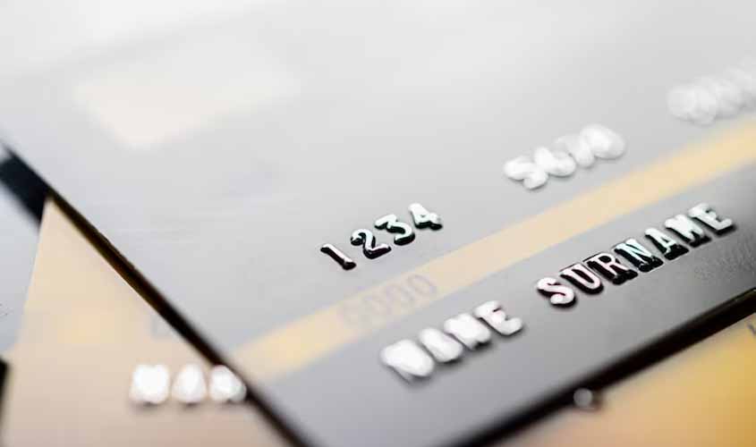 6 Dicas para usar o cartão de crédito de maneira consciente e não se endividar