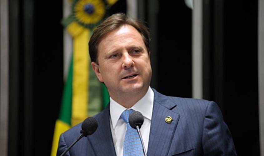 Acir Gurgacz, hoje elegível, já cumpriu pena na Papuda por ordem do STF