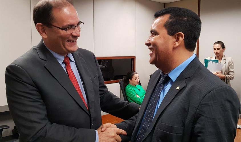 Padre é sequestrado em Alto Paraíso e deputado Garçon solicita delegacia