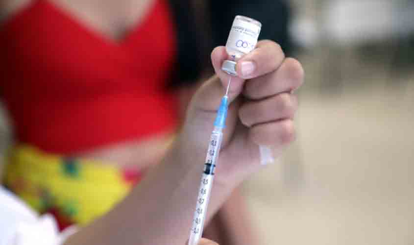Grávidas e puérperas sem comorbidades voltam a ser imunizadas contra a Covid-19 em Porto Velho