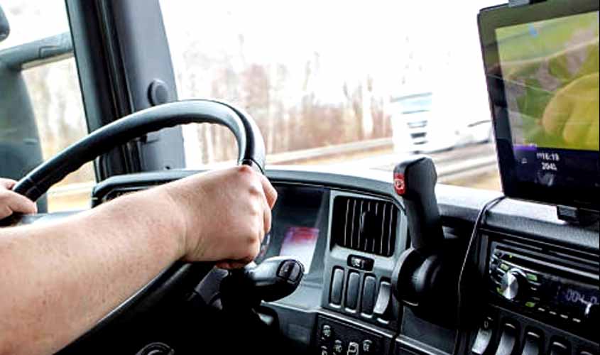 Rastreamento por GPS permite controle de jornada de trabalho de caminhoneiro