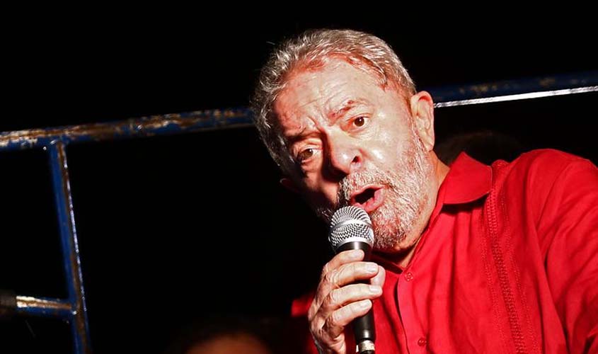 Justiça determina que Lula pague R$ 31 milhões no caso do triplex