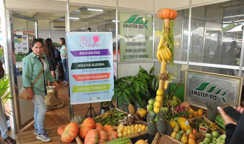 Estande na Portoagro promove direitos da mulher