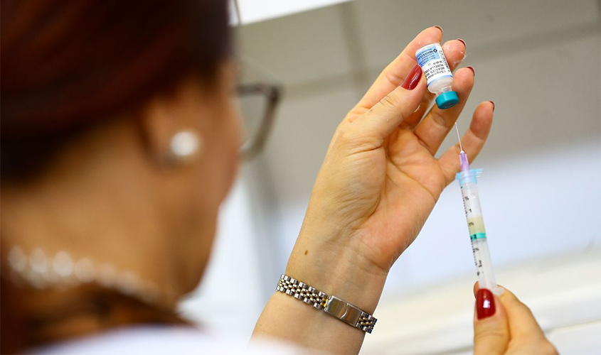 Vacinação de adultos de 20 a 49 anos é prorrogada até dia 31 de outubro