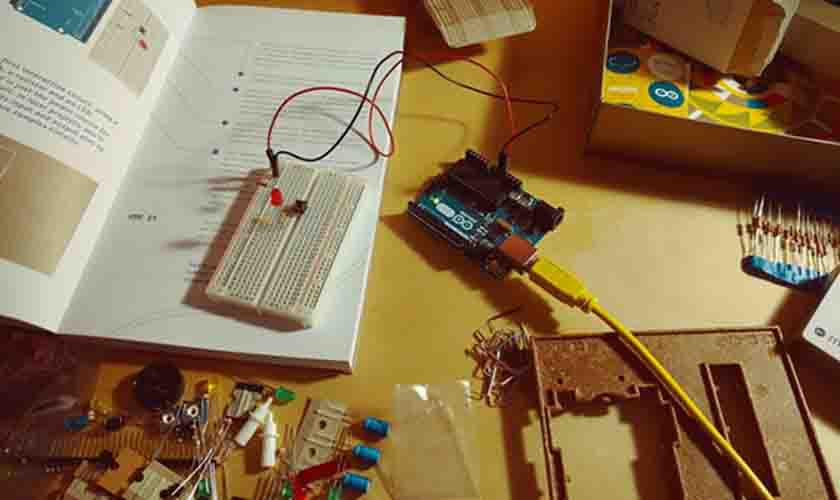 Automação e Robótica? Faça você mesmo com o Kit DIY Arduino