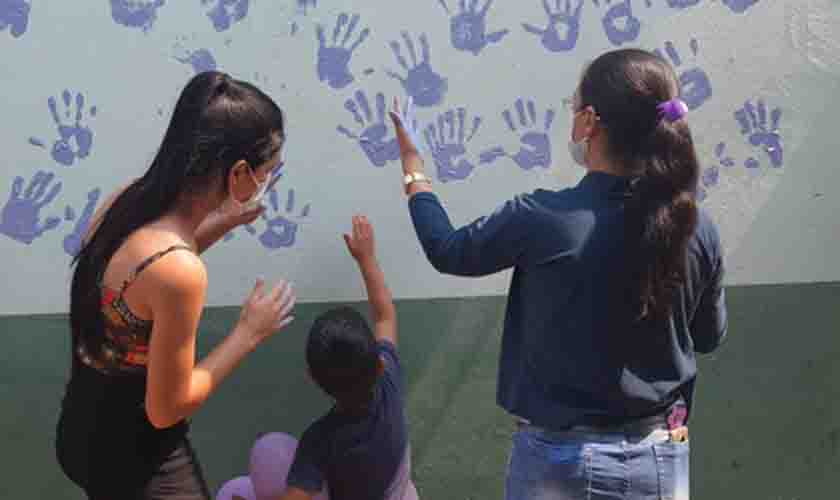 Patrulha Maria da Penha participa da campanha Agosto Lilás no município