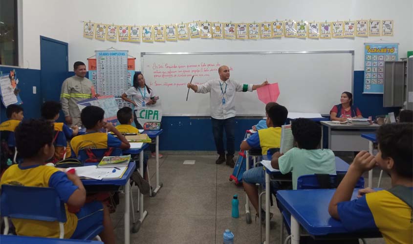 Energisa leva informações sobre segurança com a rede elétrica a alunos da escola São Pedro