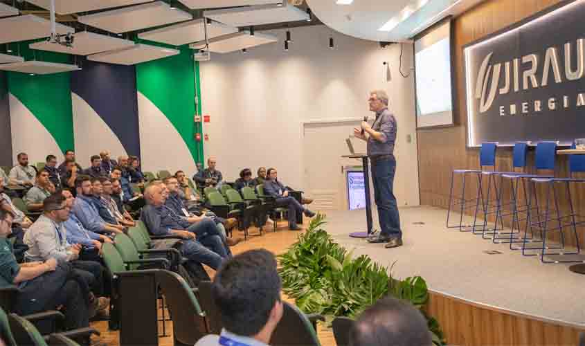 Engenheiros do setor de energia reúnem-se em seminário de engenharia na Usina Hidrelétrica Jirau