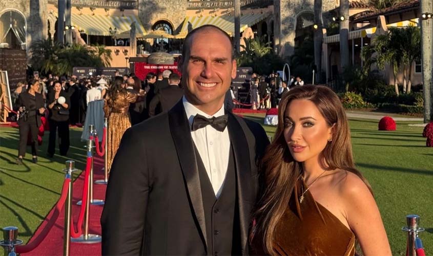 Mansões, carros de luxo, viagens: a vida de Eduardo Bolsonaro e Figueiredo nos EUA