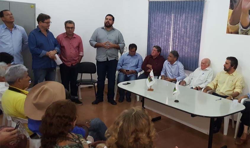 Jean Oliveira participa da convecção do PMDB em Rolim de Moura e visita municípios