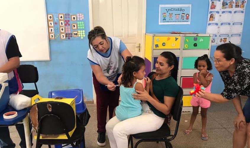 ‘Vacinação Sem Fronteiras’ imuniza mais de 15 mil pessoas na Ponta do Abunã