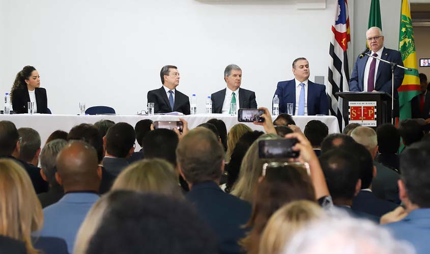 Fachin presencia conclusão do projeto de adesão de SP ao SEEU