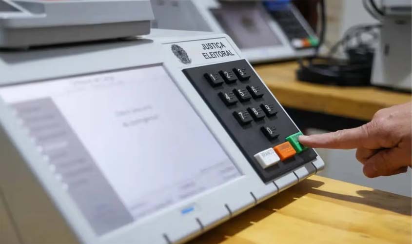 Câmara dos Deputados discute adoção do voto distrital misto nas eleições