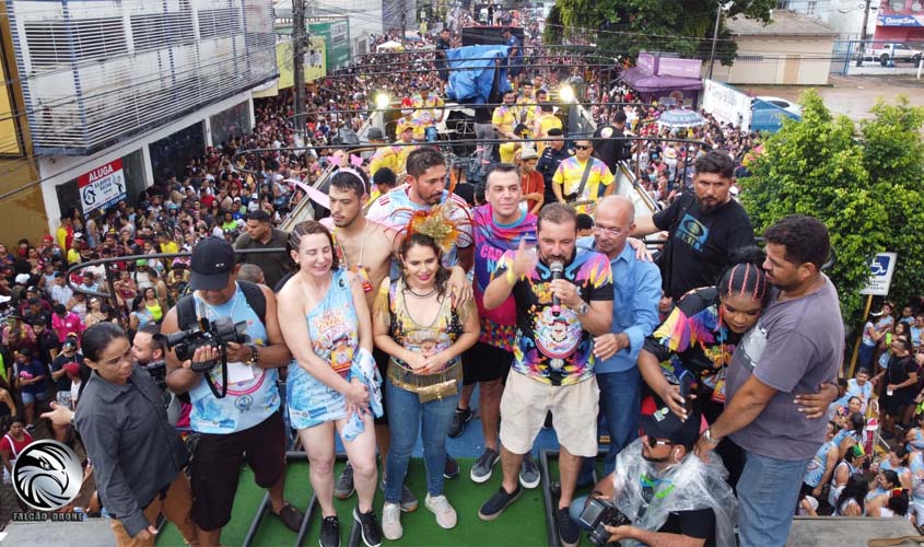 CARNAVAL 2023: Camisas da Banda do Vai Quem Quer começam a ser