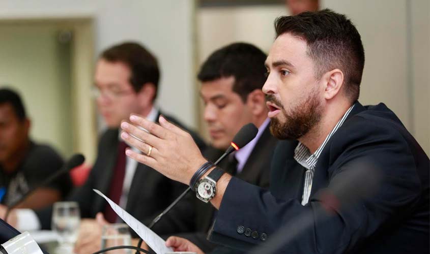 Audiência debate convocação de aprovados em concurso público para socioeducadores