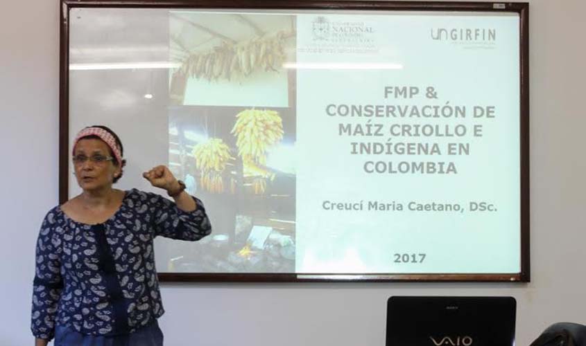 Cooperação com Universidade da Colômbia traz cursos para o IFRO