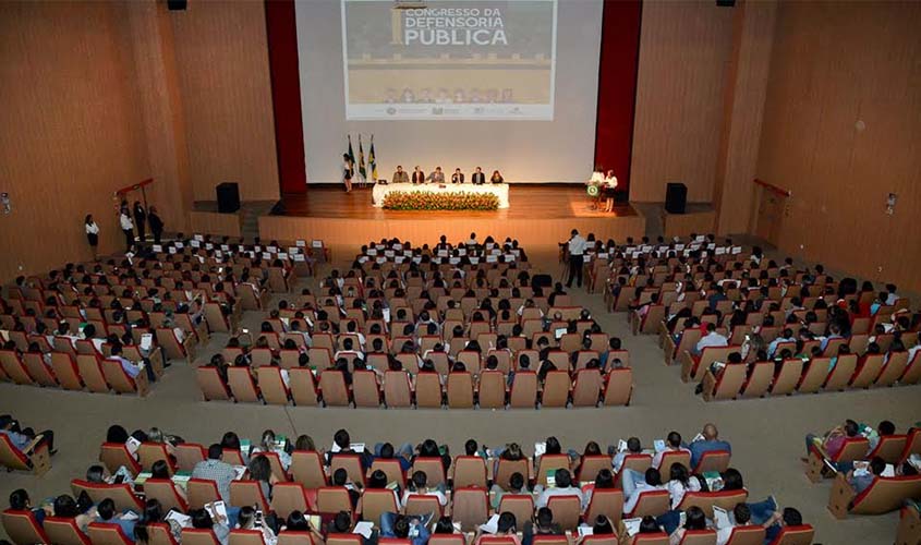I Congresso da DPE-RO enche auditório do Teatro Estadual Palácio das Artes