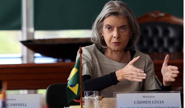 Em tom duro, Cármen Lúcia critica dados precários dos tribunais