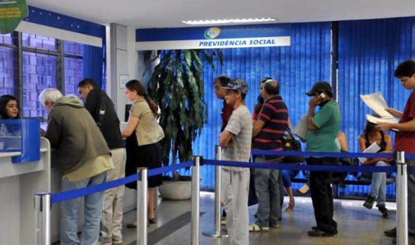 INSS começa a pagar hoje benefícios atrasados a mais de 81 mil pessoas