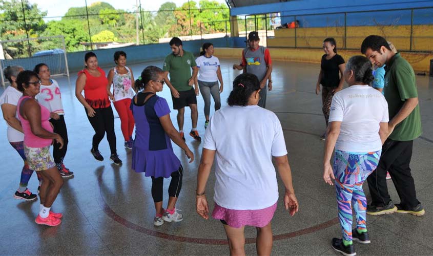 Moradores do Nacional recebem acompanhamento clínico e físico