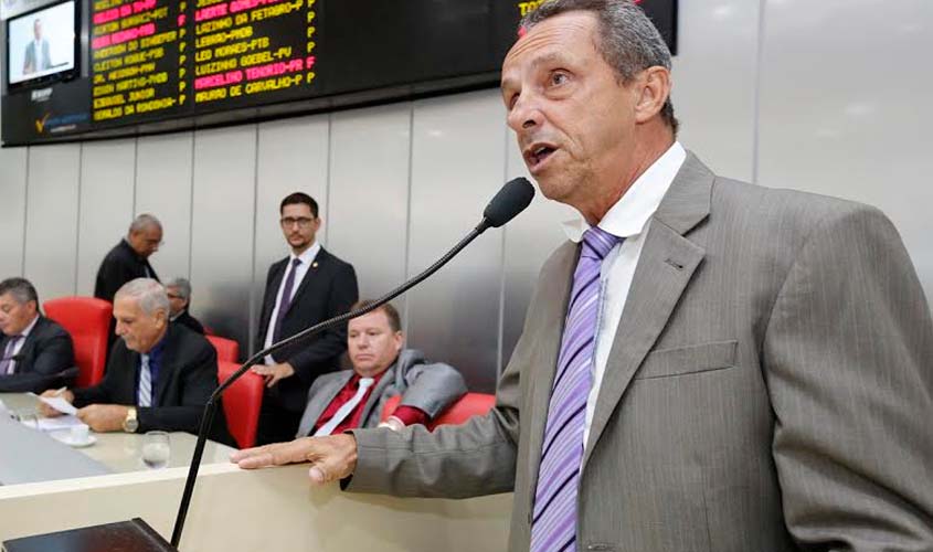 Deputado Lazinho pede por celeridade nos pedidos de aposentadoria dos servidores