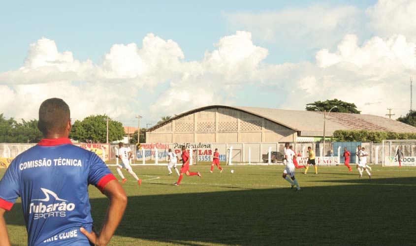 Estreia de jogadores e ingressos a R$ 10,00; VEC busca estratégias para crescer no campeonato