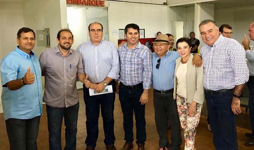 Laerte Gomes faz visita técnica em aeroporto de Ji-Paraná