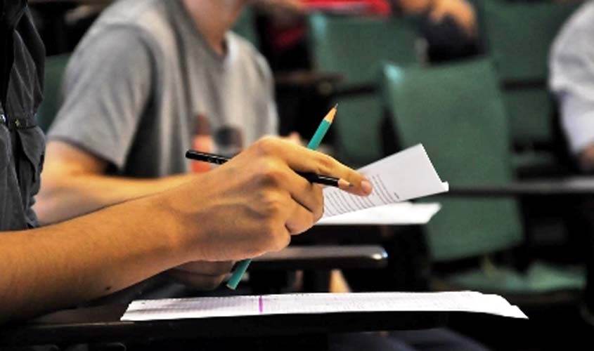 Participação no Enade não é condição para expedição de diploma de curso superior