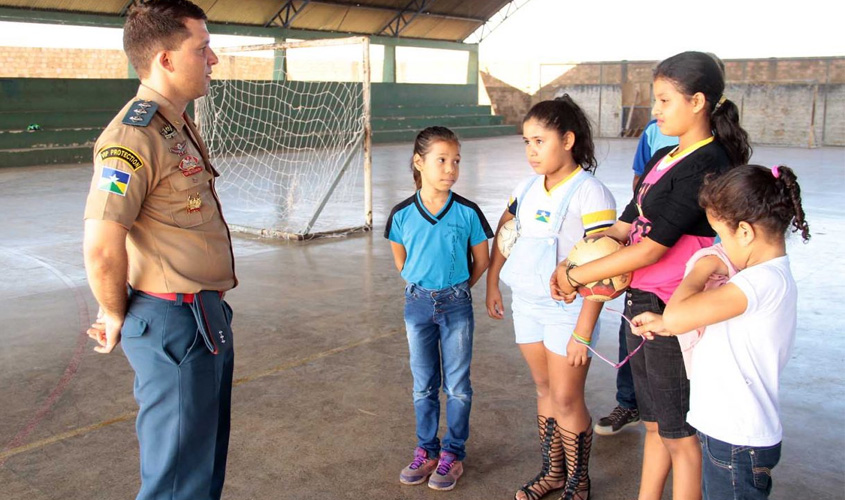 Comunidade escolar afirma que transformação da Escola Manaus de Porto Velho em Colégio Militar acaba sensação de insegurança