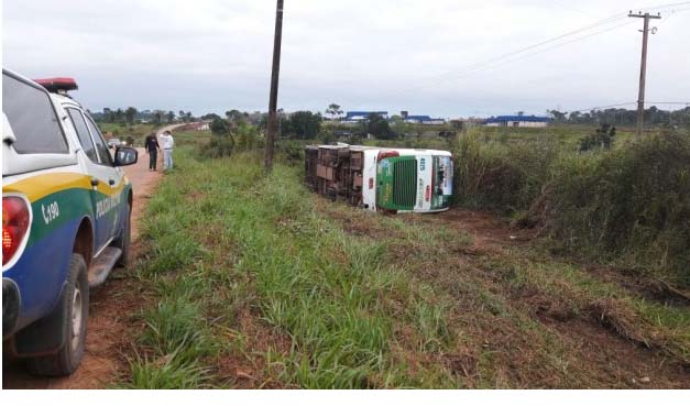 Criança morre e 30 passageiros ficam feridos em acidente com ônibus da Eucatur