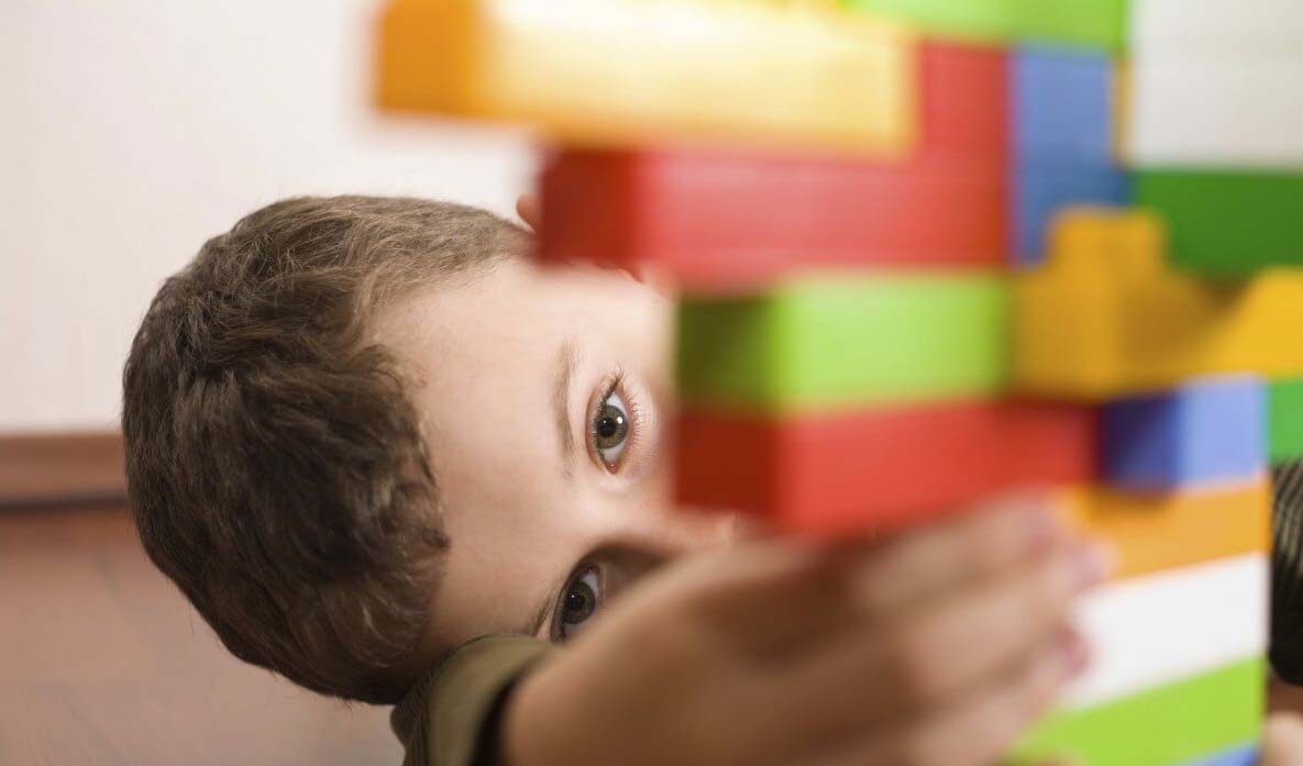 Onde obter informações seguras sobre autismo? Veja algumas indicações