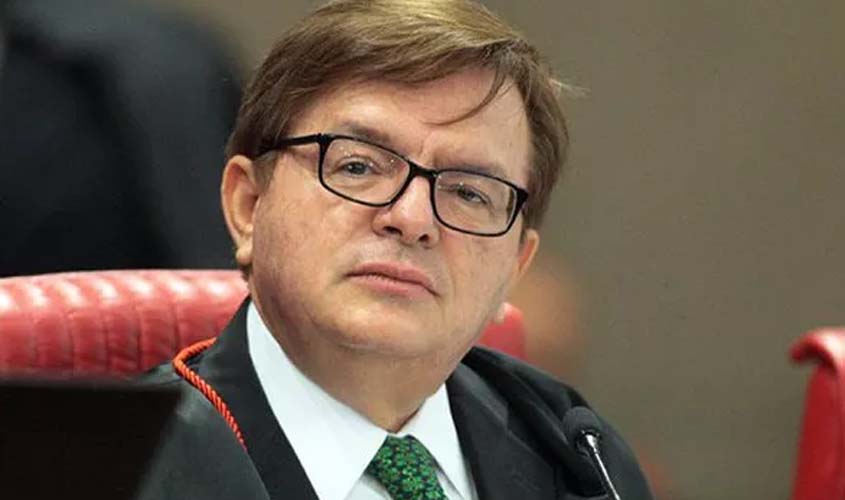 Ministro do TSE envia relatório de ação contra chapa Dilma-Temer